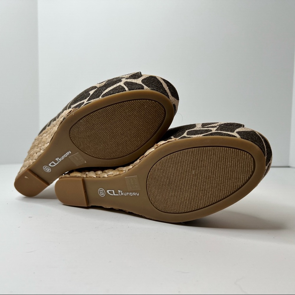 CL by laundry sandals